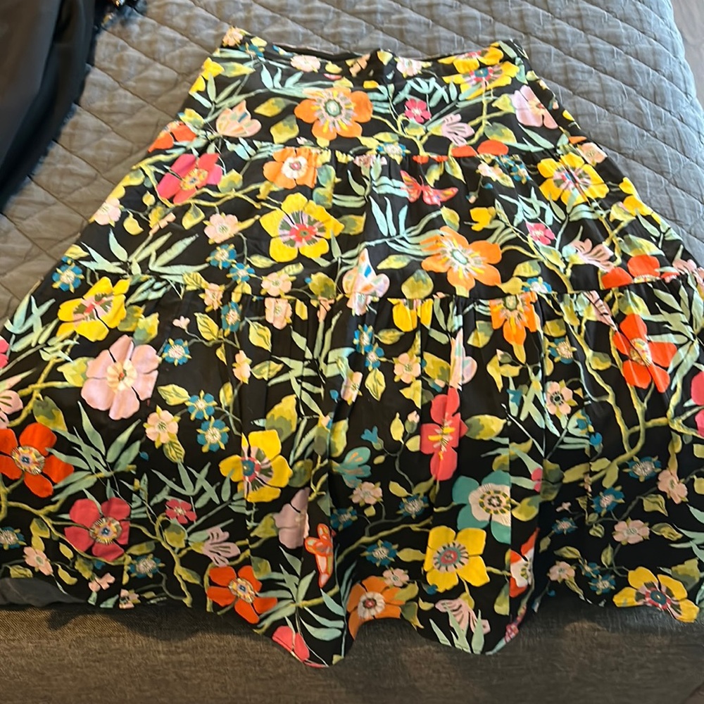 Cute J. Crew floral skirt. Size 2. Worn once.